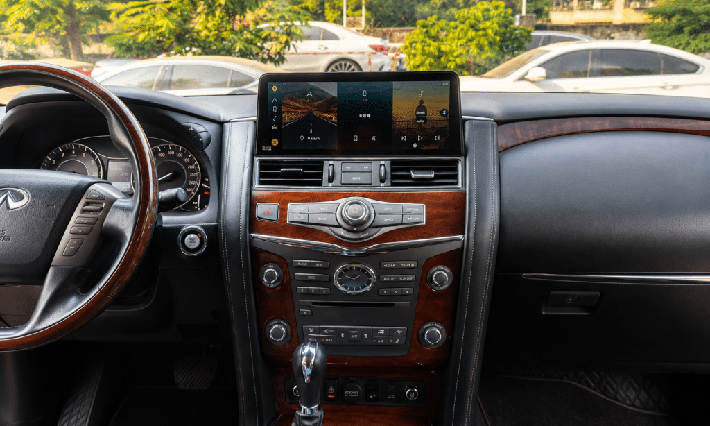 Nissan Patrol Y62 Android Huvudenhet